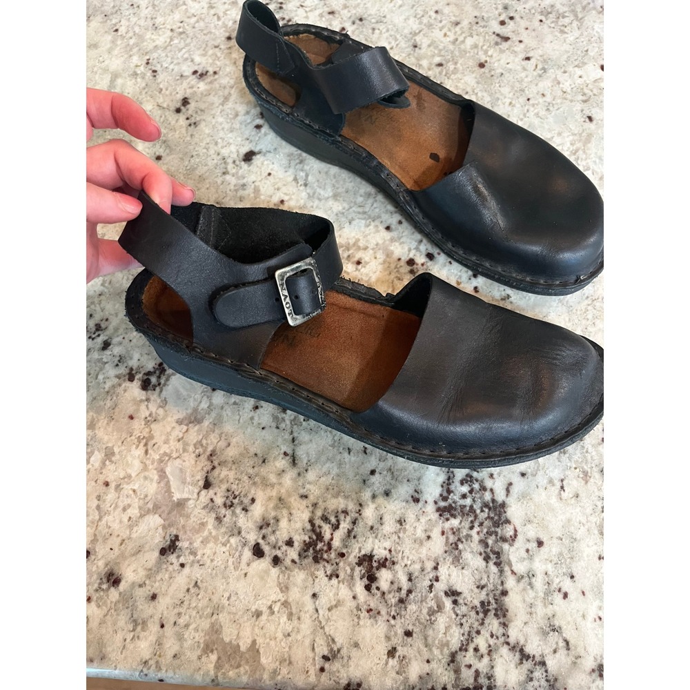 Naot Black Leather Closed Toe Buckle Ankle Strap Wedge Sandals Womens Size 39